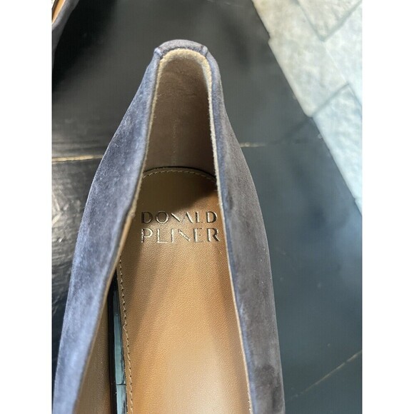 Elegant Gray Suede Women's Pumps - Picture 7 of 9